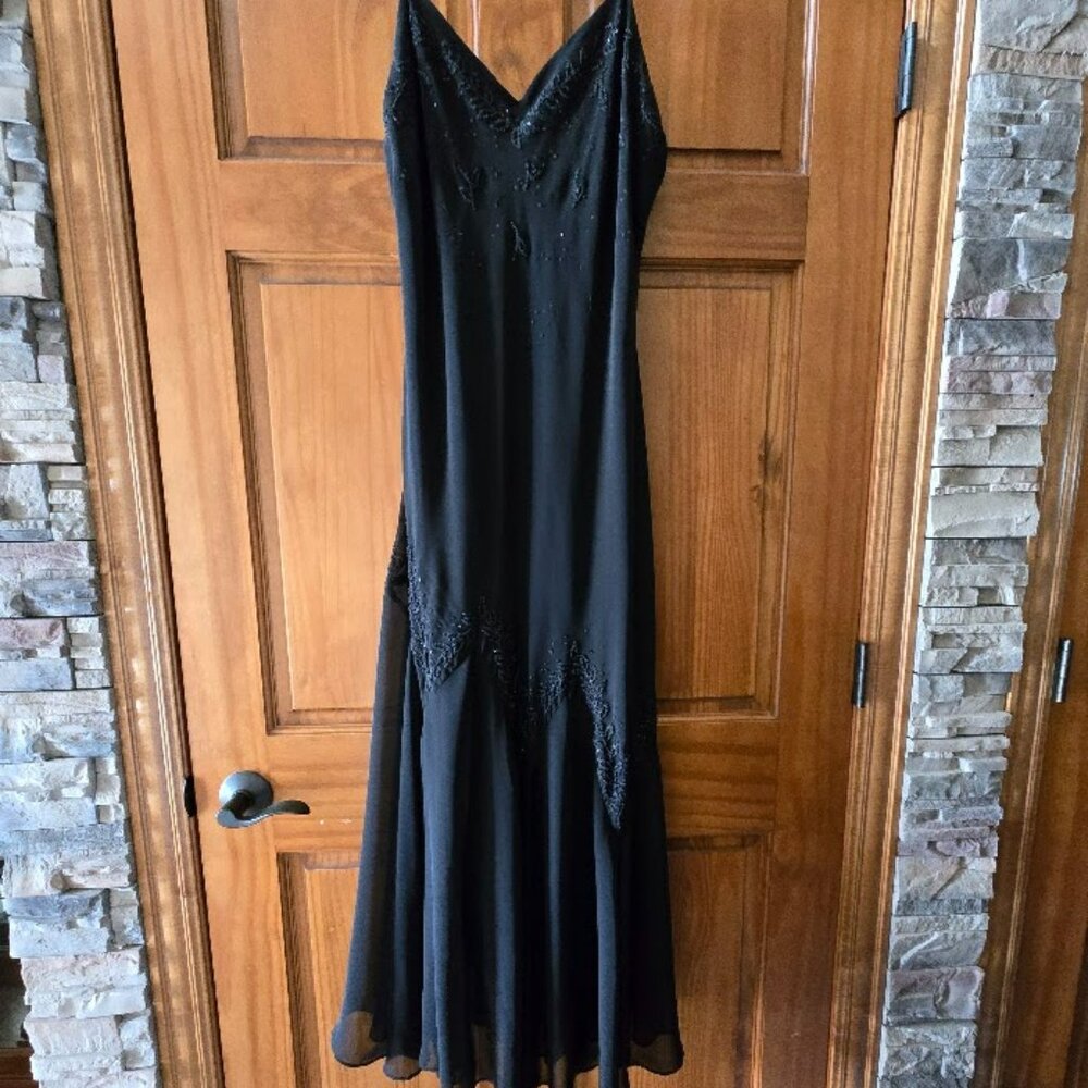 R & M RICHARDS PETITE  black beaded chiffon evening/dance dress